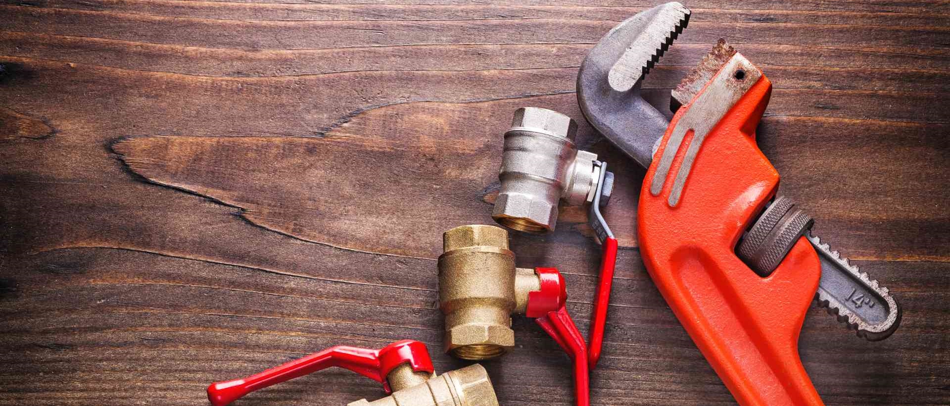 Plumbers E14